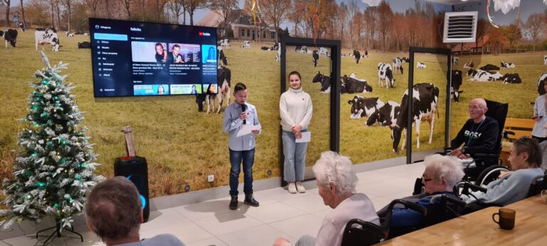 Mehr über den Artikel erfahren Besuch der Kinder unserer Mitarbeiter anlässlich des Oma und Opatags.