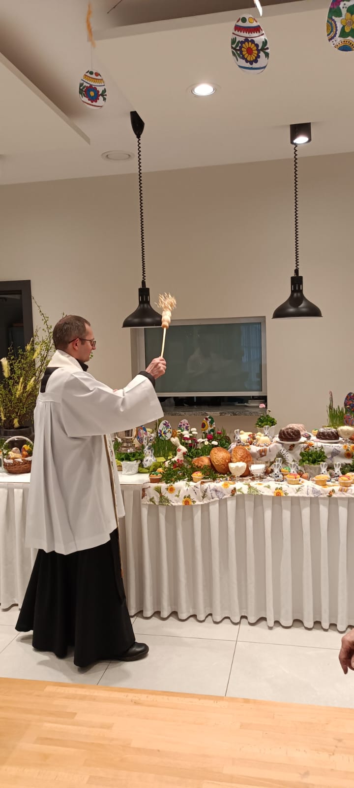 Mehr über den Artikel erfahren Segnung der Osterspeisen im ROSE Senior Resort.