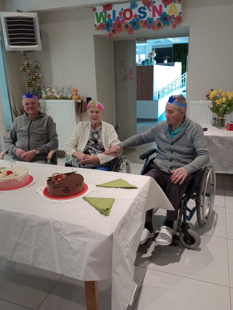 Read more about the article Geburtstag unserer Senioren – Frau Hildegarda und Herr Alojzy und Zbyszek