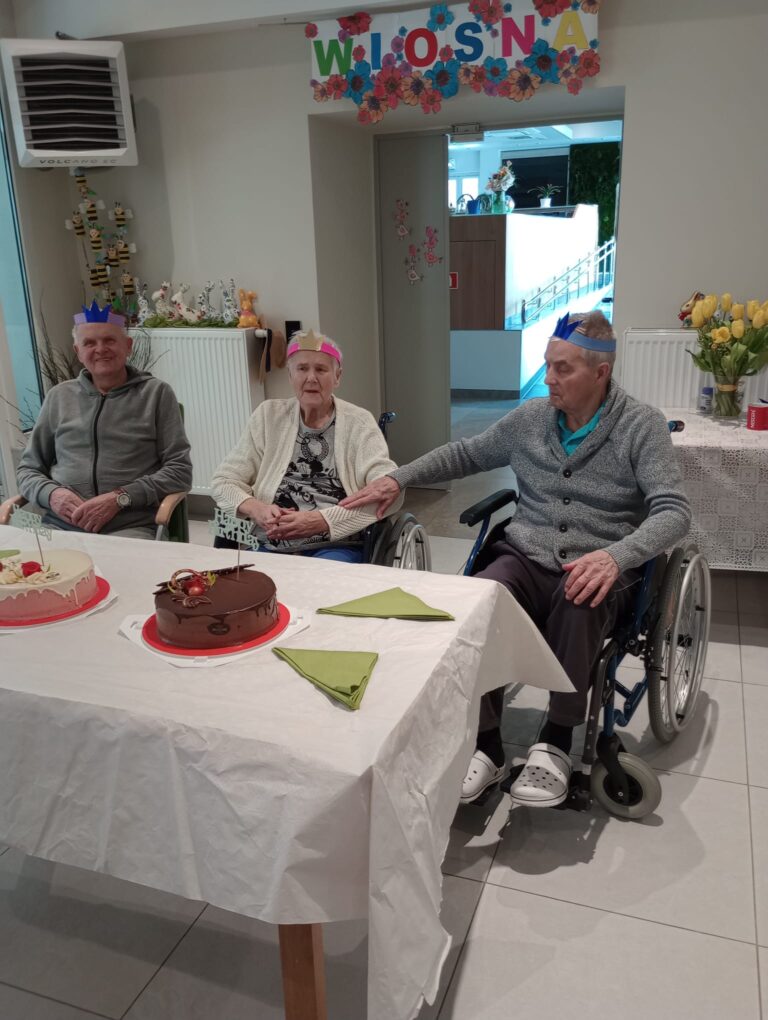 Read more about the article Urodziny Naszych Seniorów – Pani Hildegardy i Panów Alojzego i Zbyszka