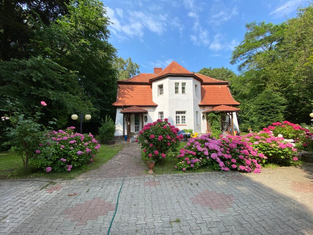 Rose Senior Resort